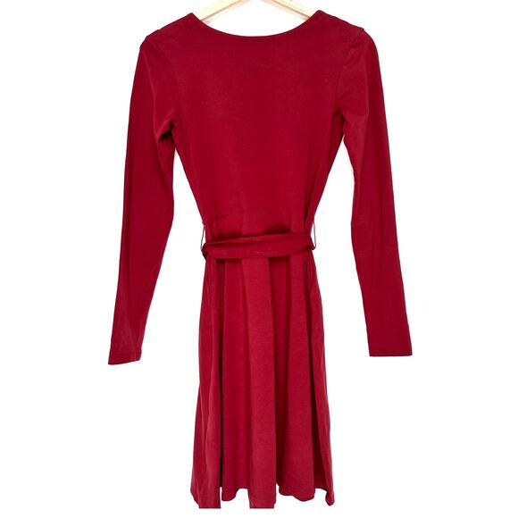 Pact Fit and Flare Skylar Ballet Tie Waist Dress Organic Cotton | Red | SZ XS - Picture 3 of 10